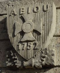 Militärakademie; Eingang; Wappen