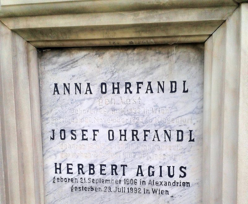 Ohrfandl; Agius; Vest