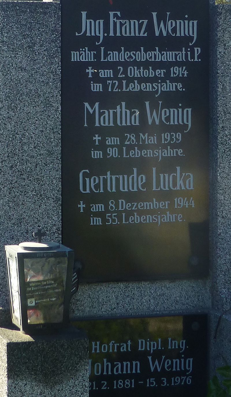 Wenig; Lucka