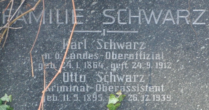 Schwarz