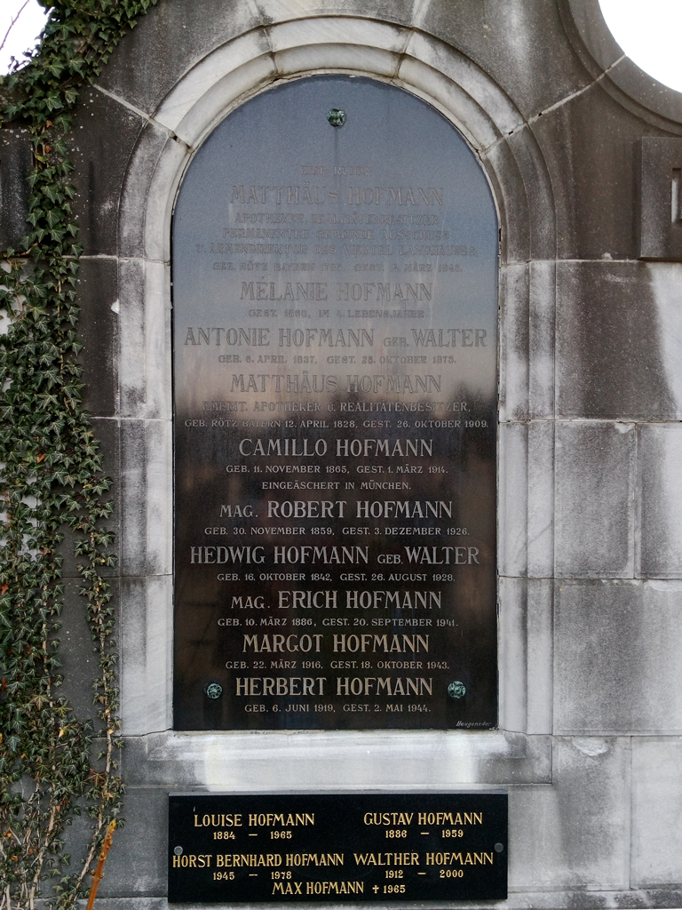 Hofmann; Walter