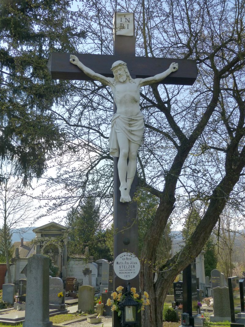 Friedhofskreuz
