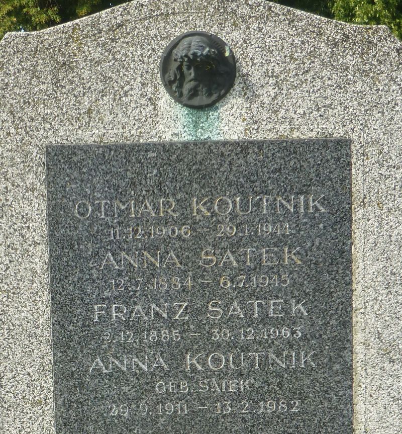 Koutnik; Satek