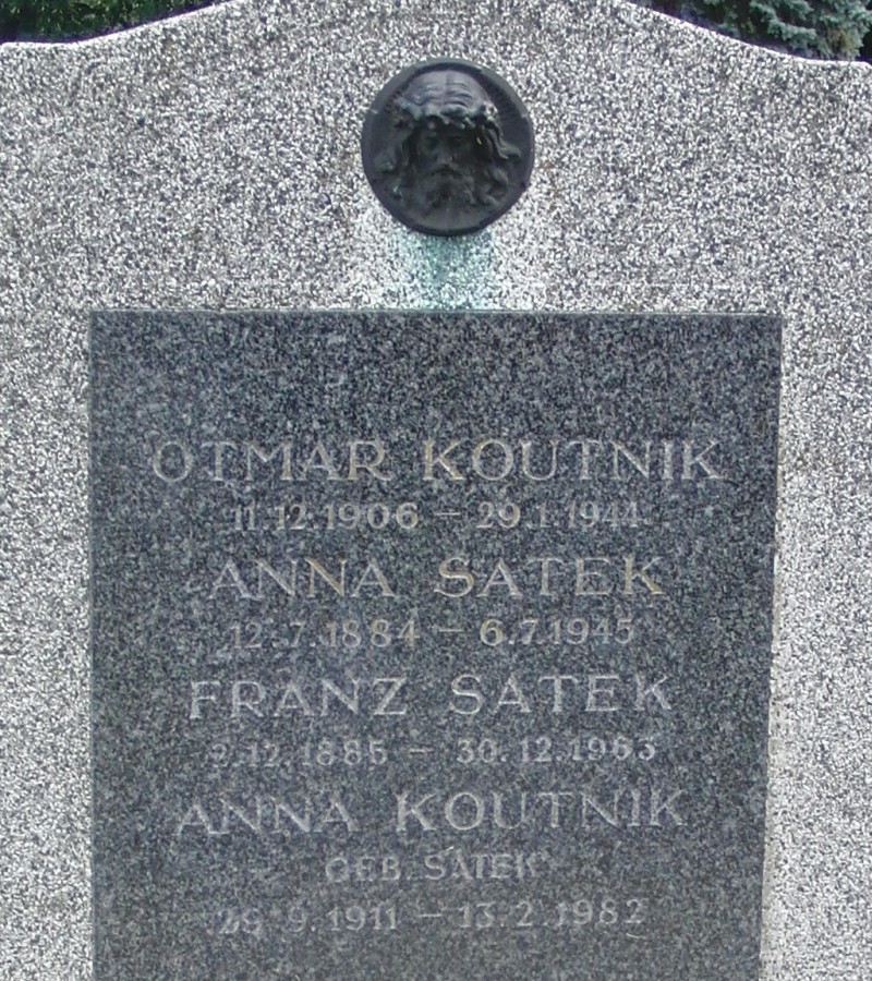 Koutnik; Satek