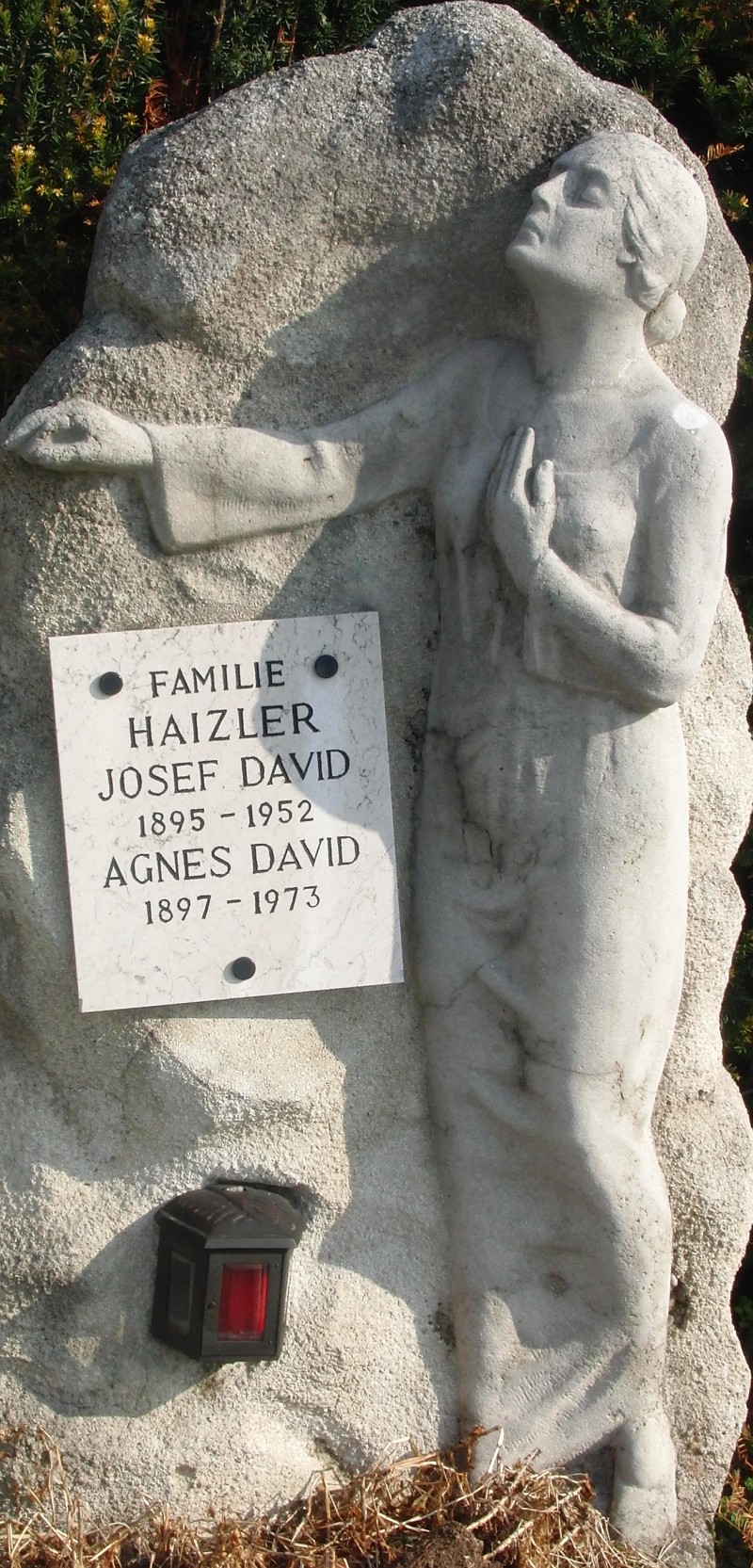 Haizler; David