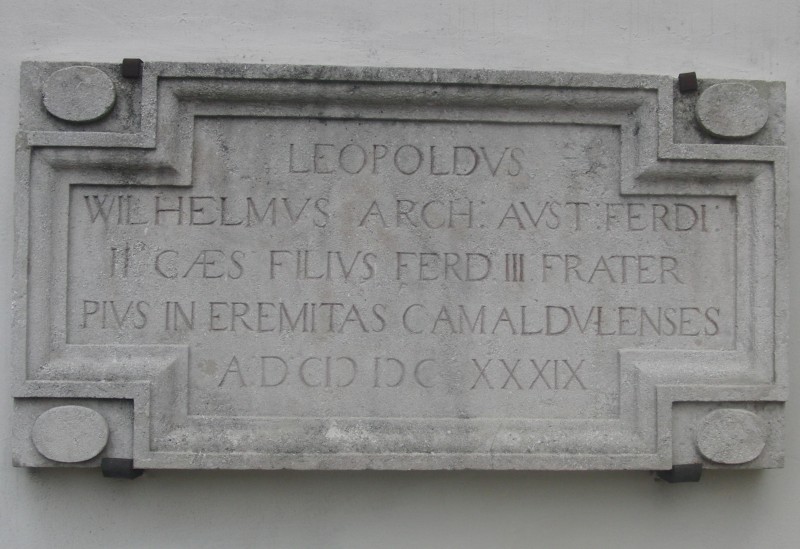 Kahlenberg an der Kirche: Gedenktafel Leopold Wilhelm von Österreich (Haus Habsburg) (1639)