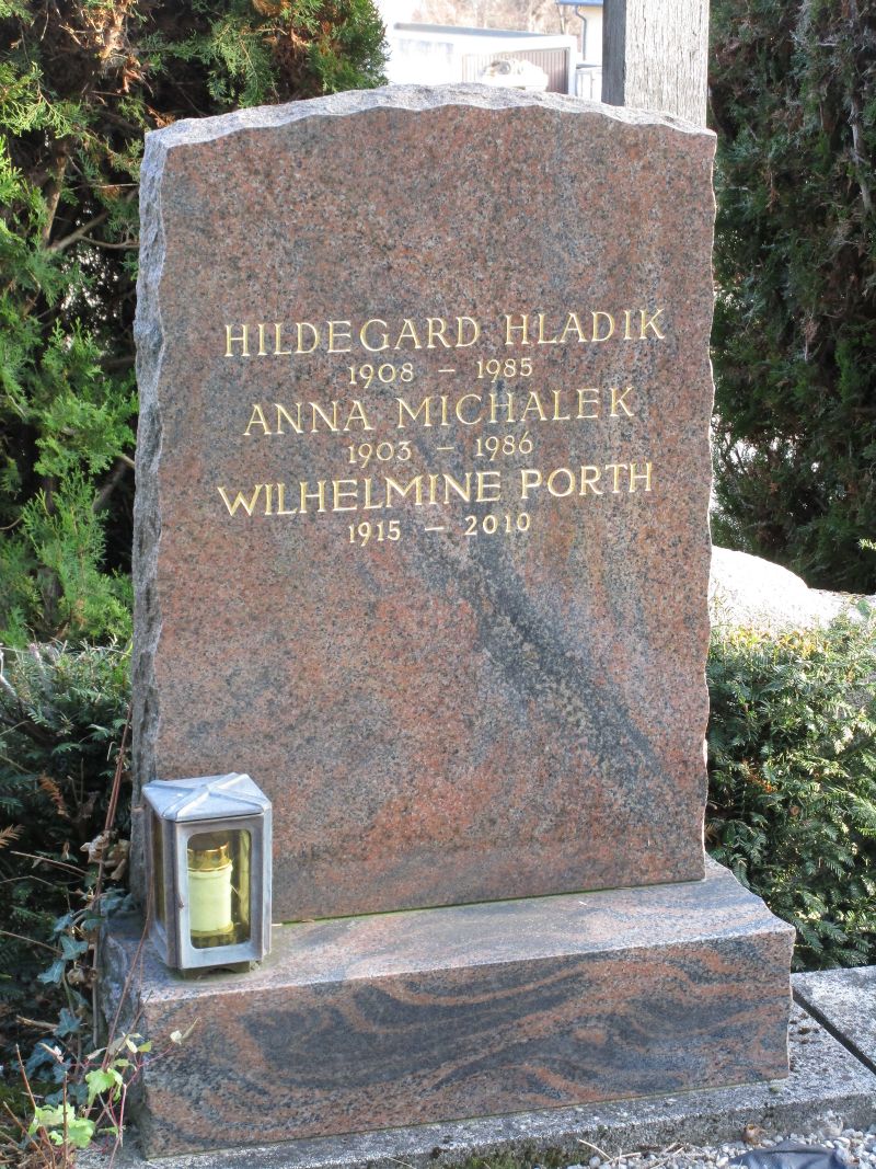 Hladik; Michalek; Porth