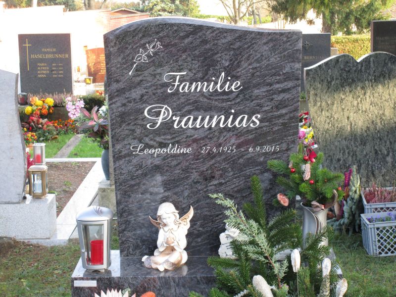 Praunias