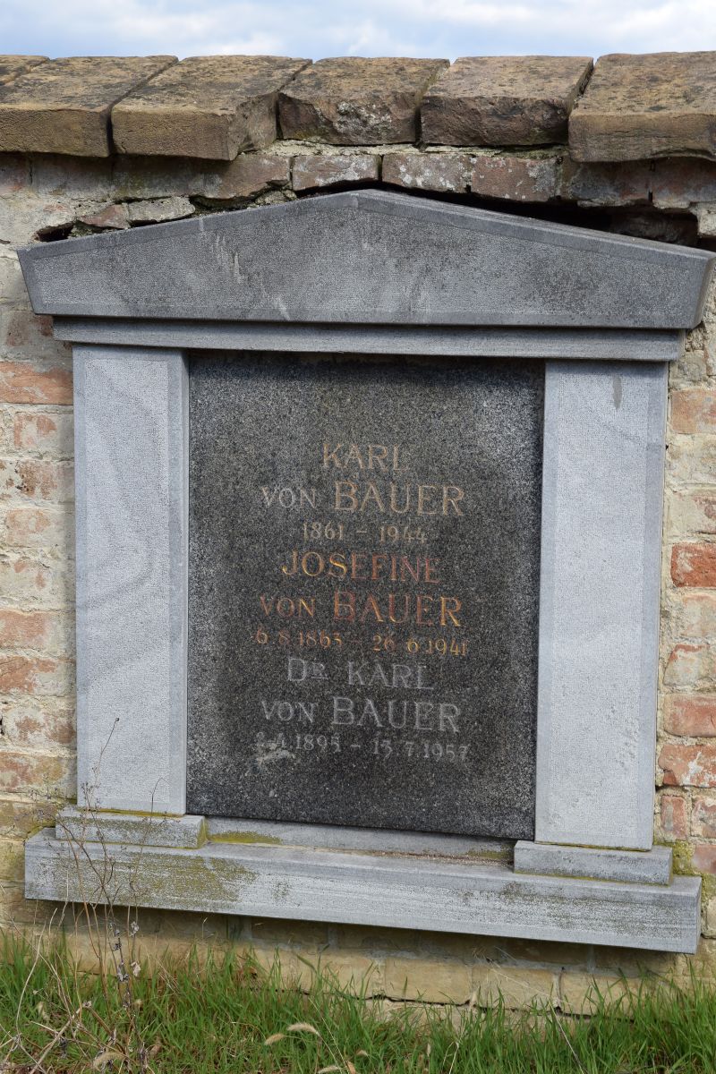 von Bauer