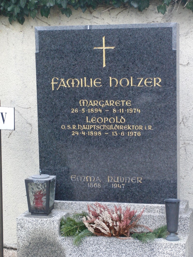 Holzer
