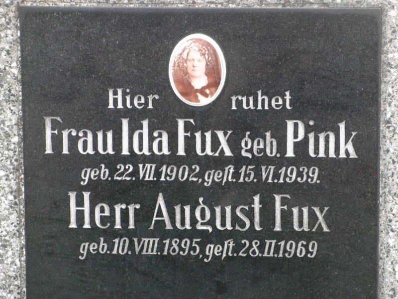 Fux; Fux geb. Pink