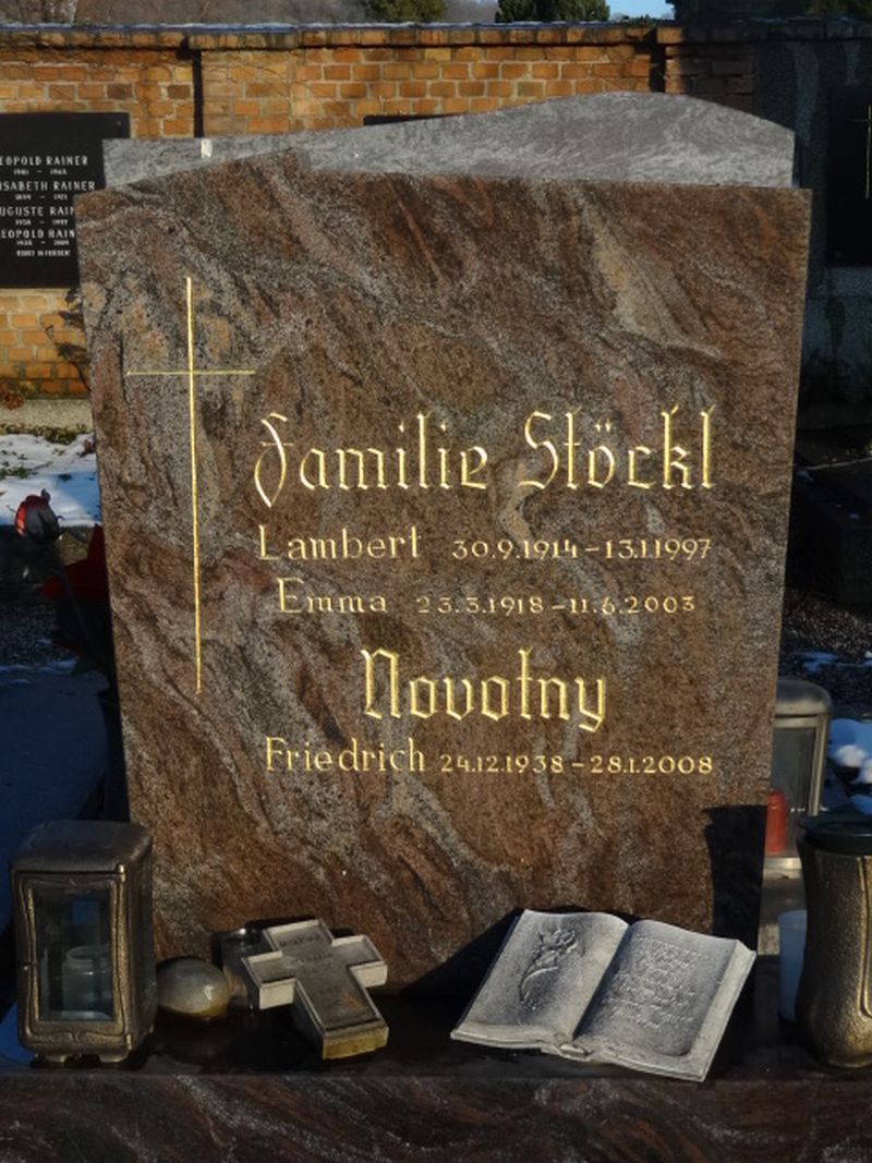 Stöckl; Novotny