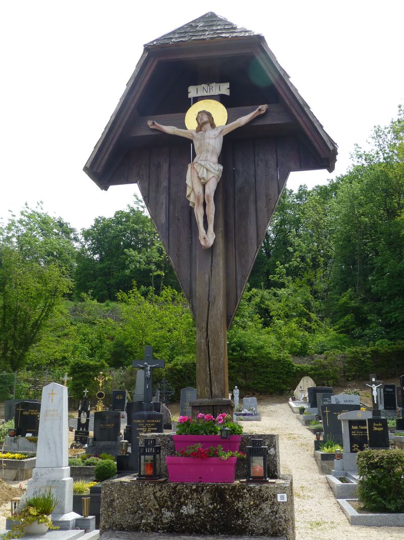 Friedhofskreuz