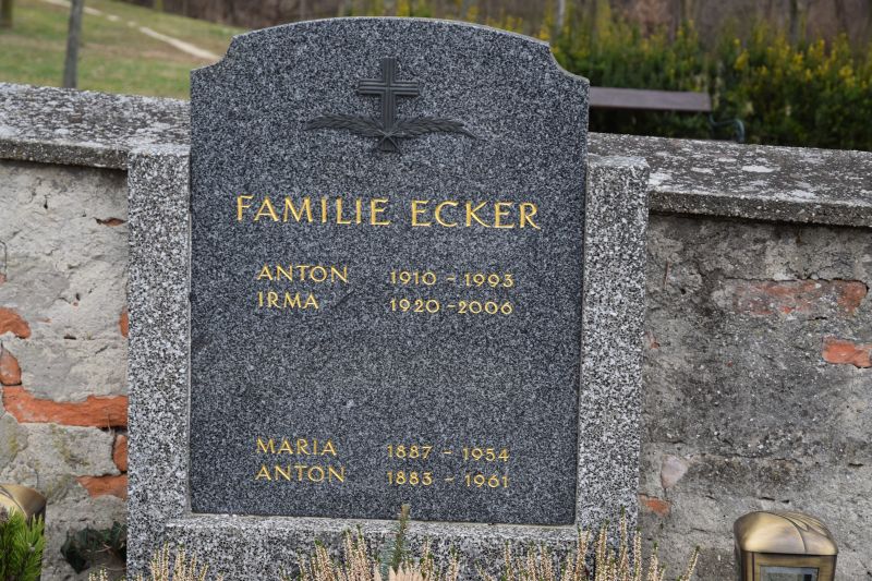 Ecker
