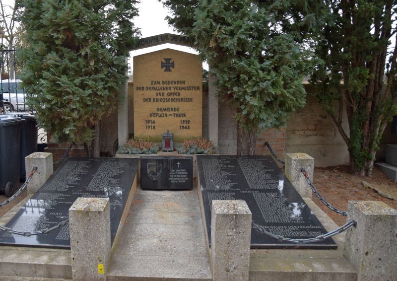 Kriegerdenkmal; Höflein-Thaya 1.+2.WK