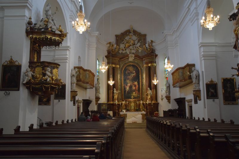 Schiff; Altar