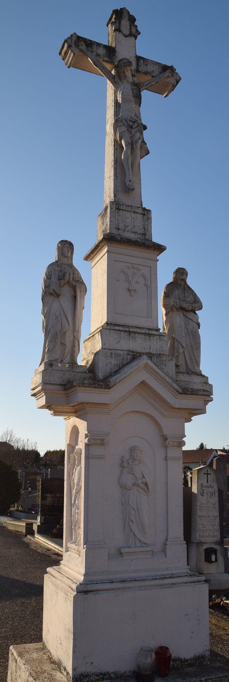 Friedhofskreuz