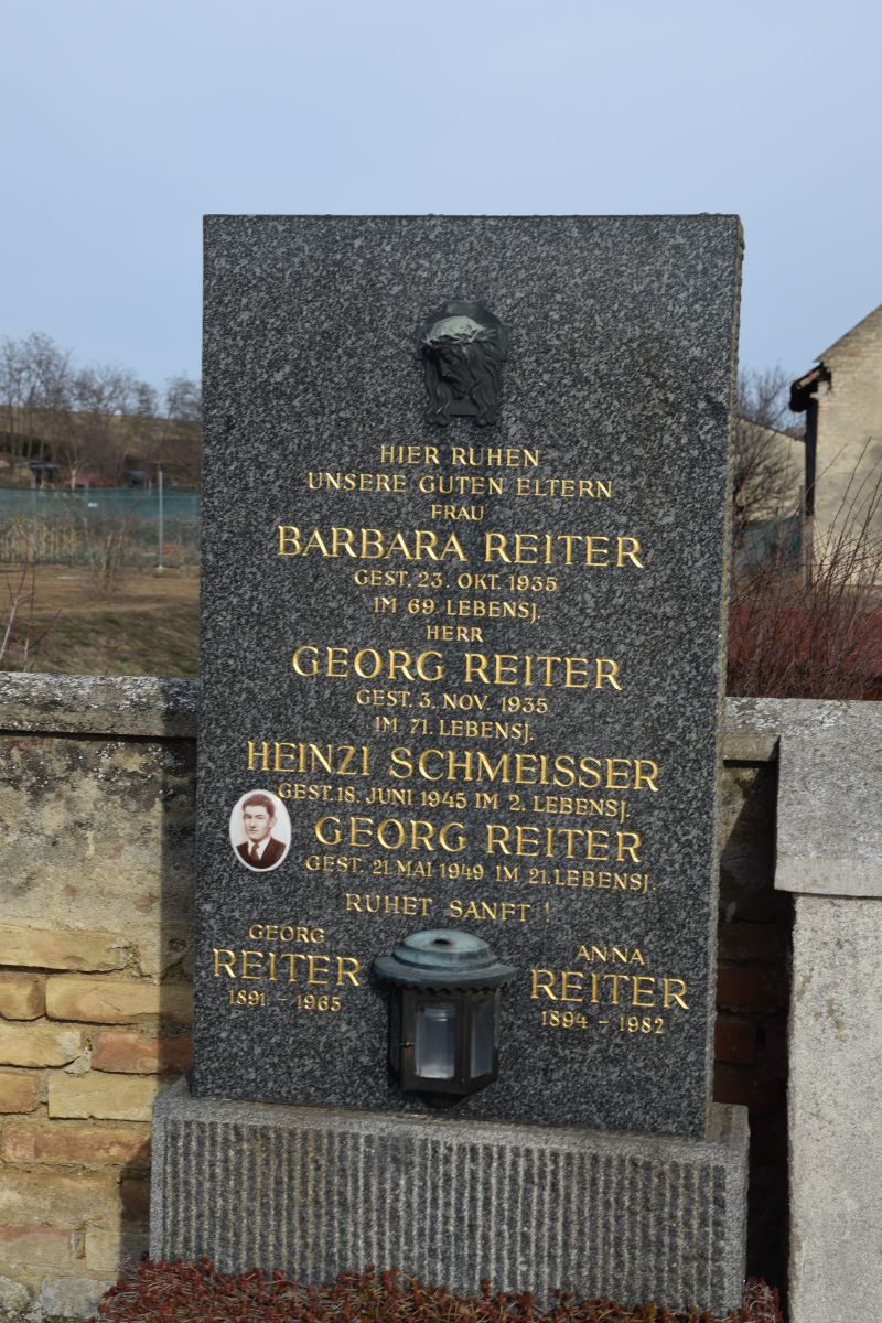 Reiter; Schmeisser