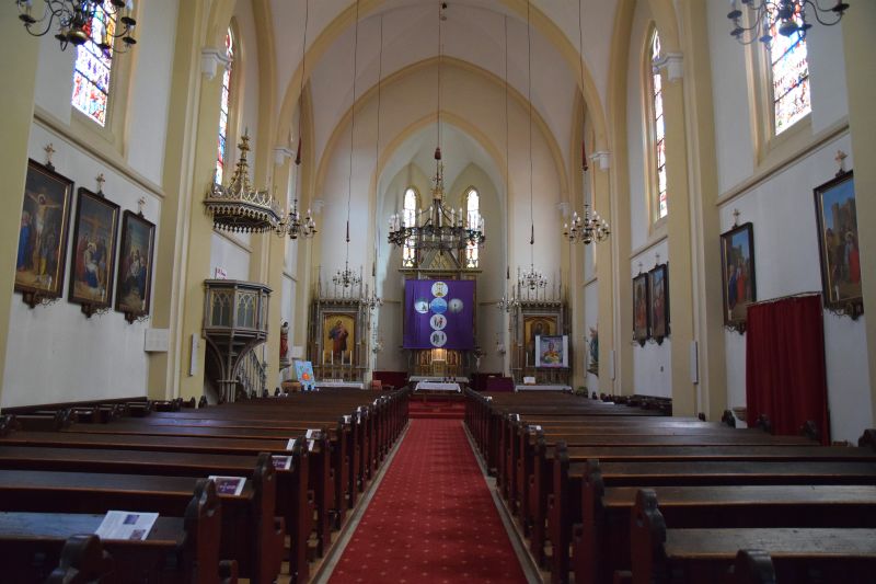Kirche; Altar