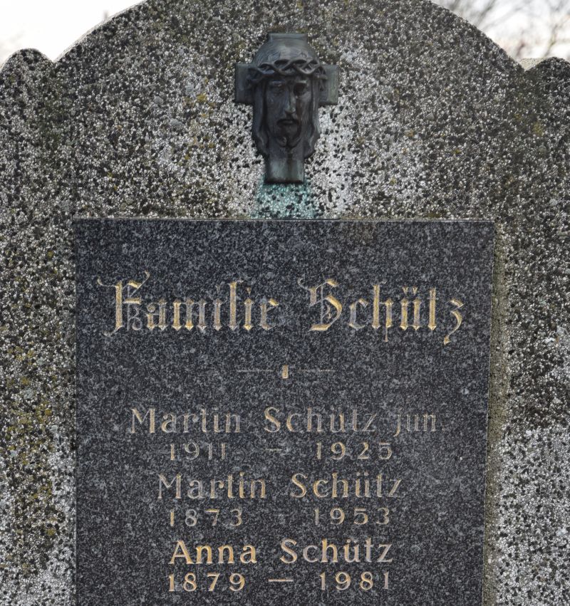 Schütz