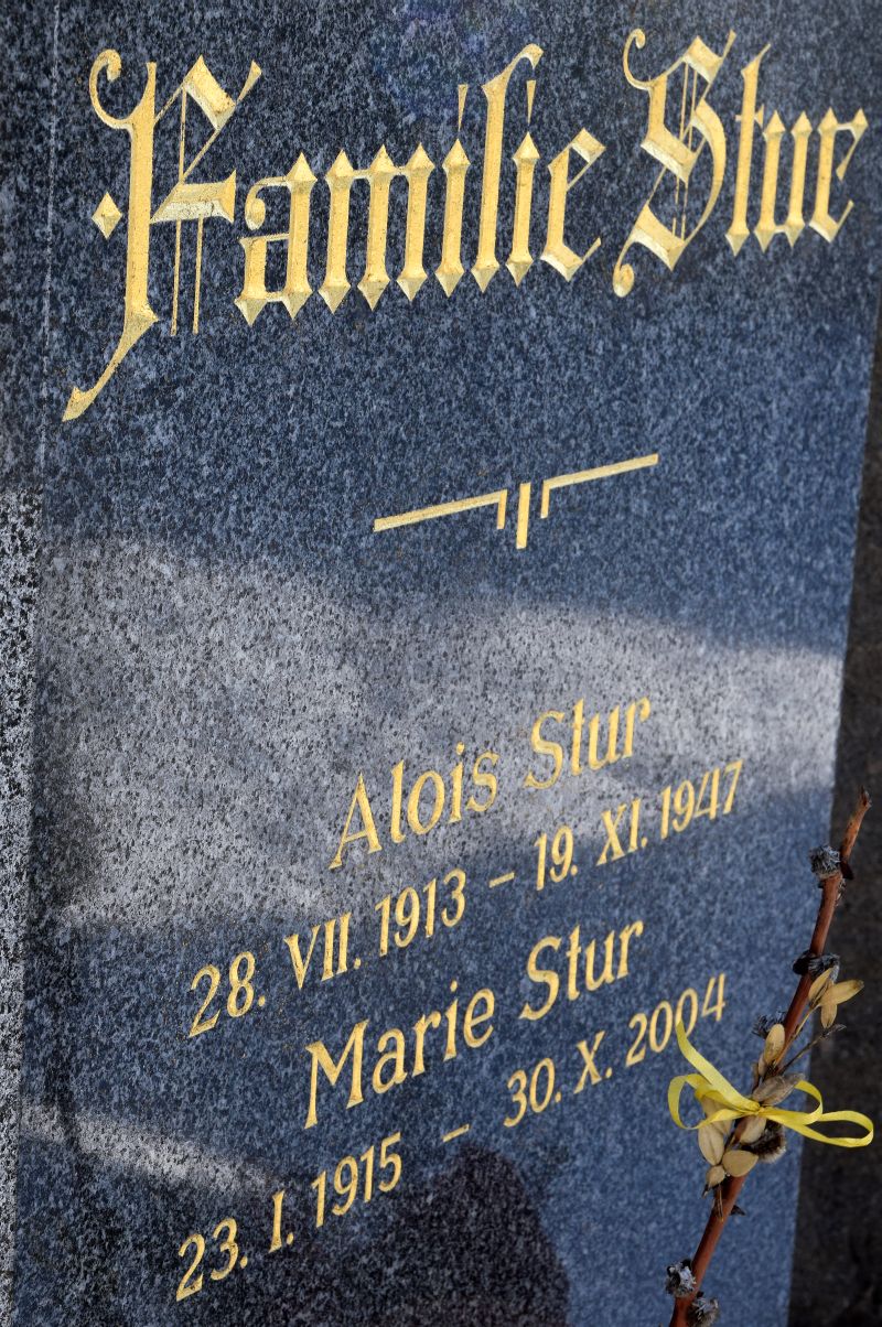 Stur