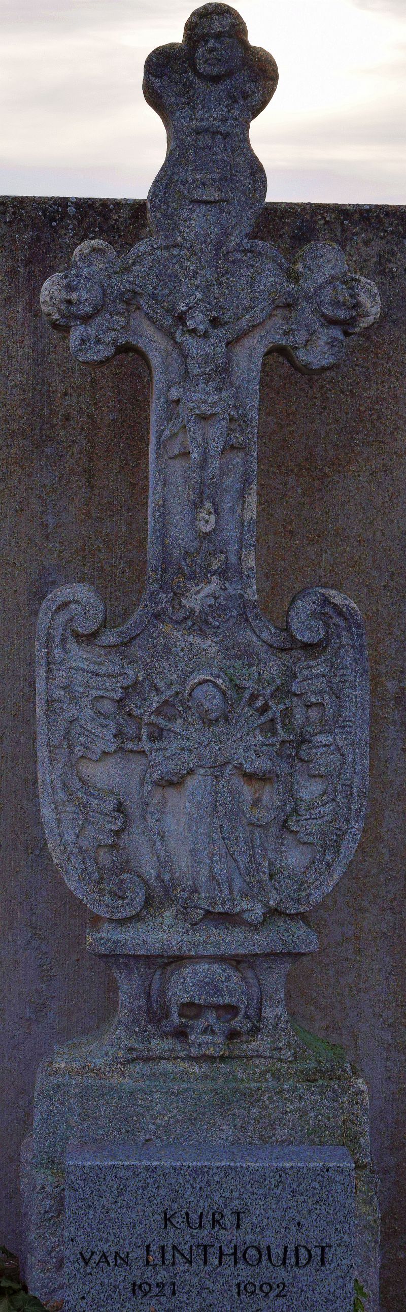 van Linthoudt