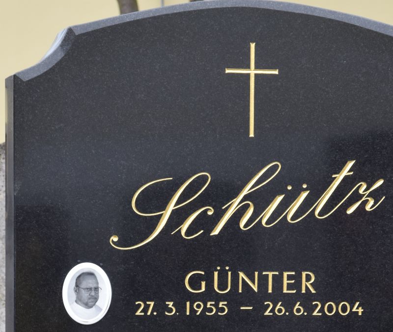 Schütz