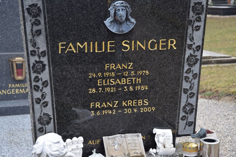 Singer; Krebs