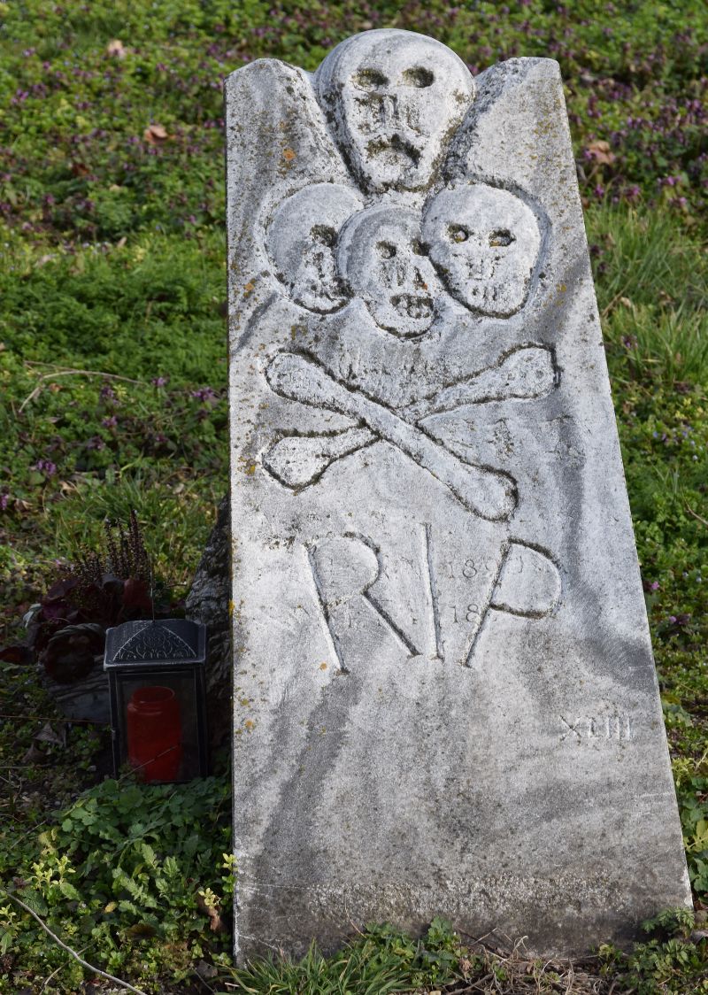 Grabstein; Unbekannt