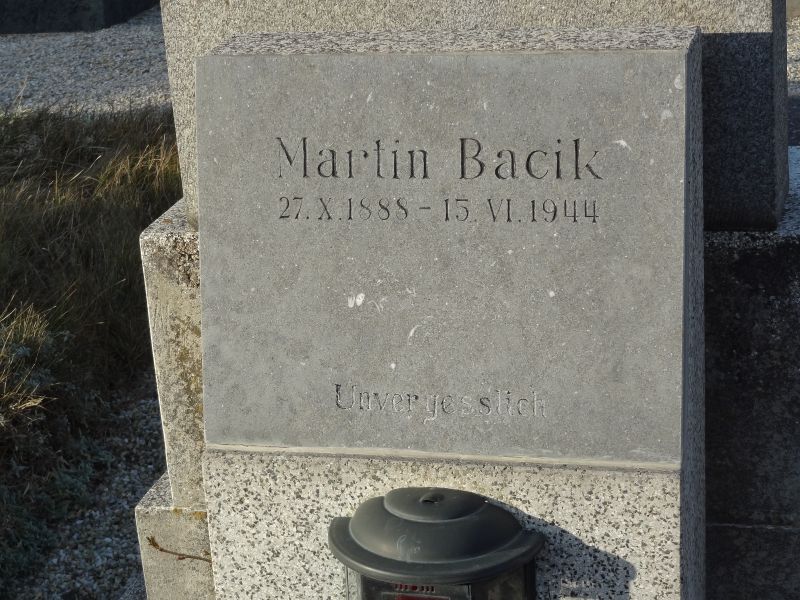 Bacik