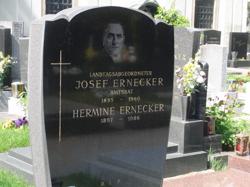 Ernecker