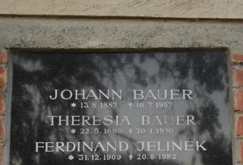 Bauer; Jelinek