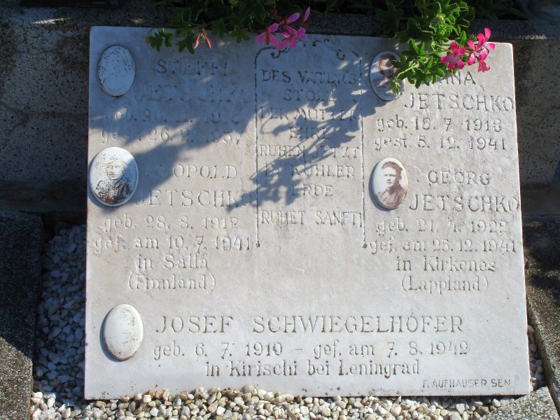 Jetschko; Schwiegelhofer