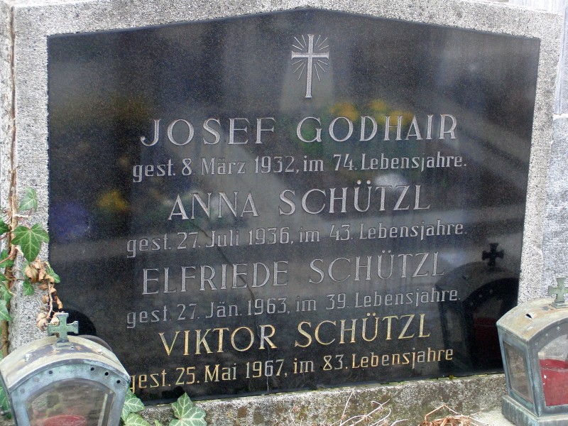 Schützl; Godhair