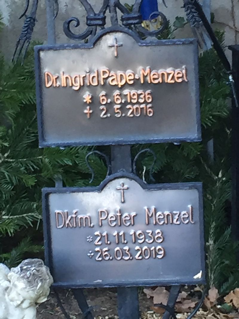 Pape; Menzel