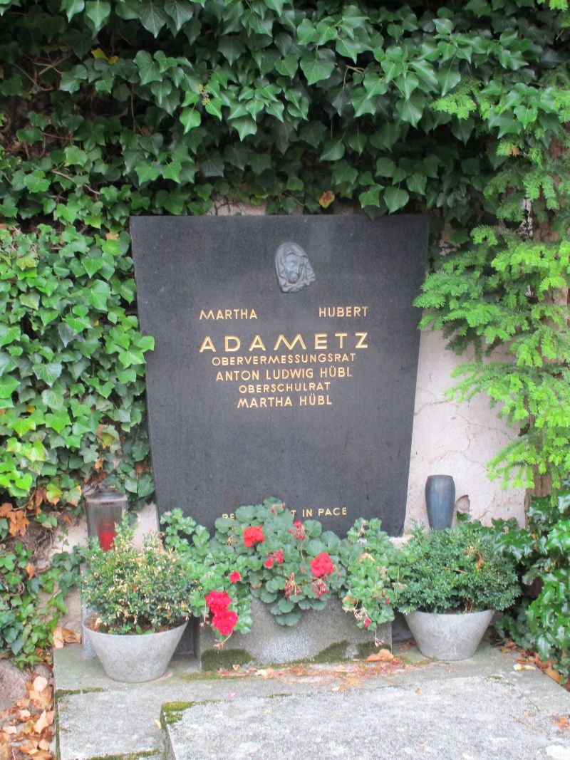 Adametz; Hübl