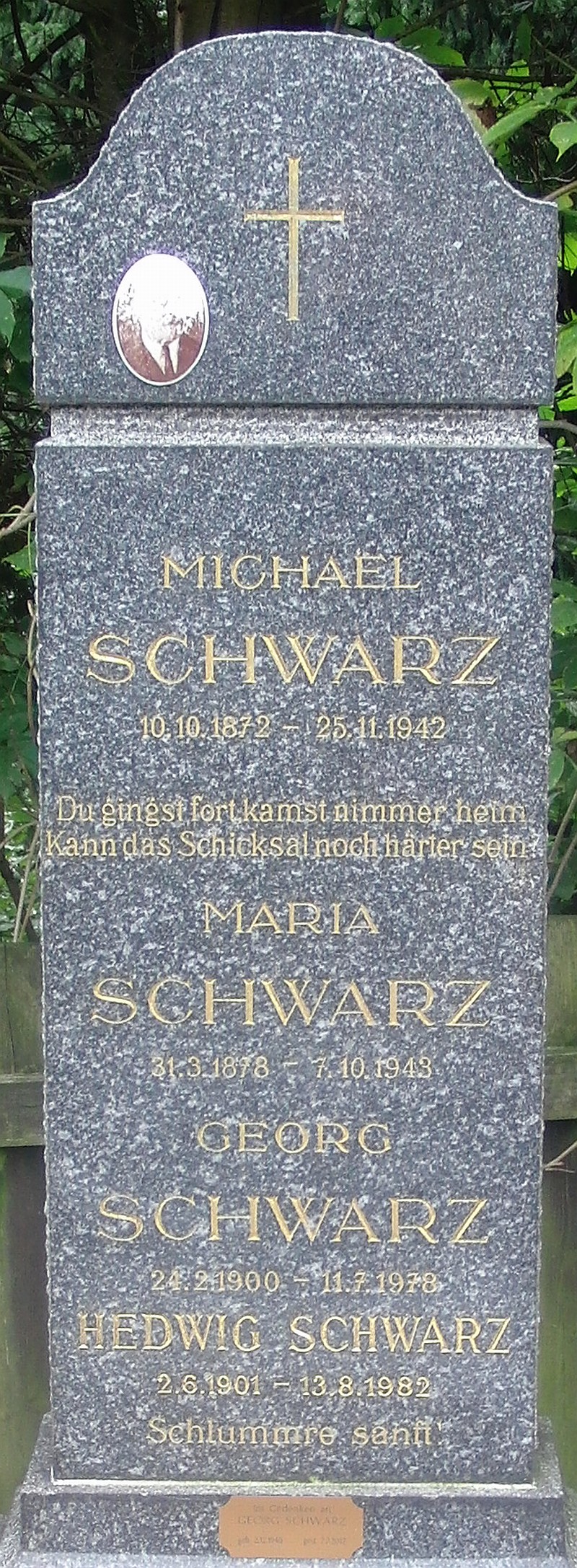 Schwarz