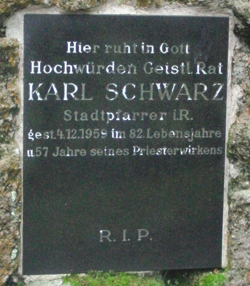 Schwarz