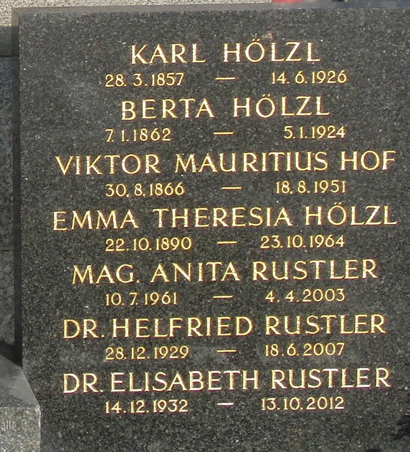 Hölzl; Hof; Rustler