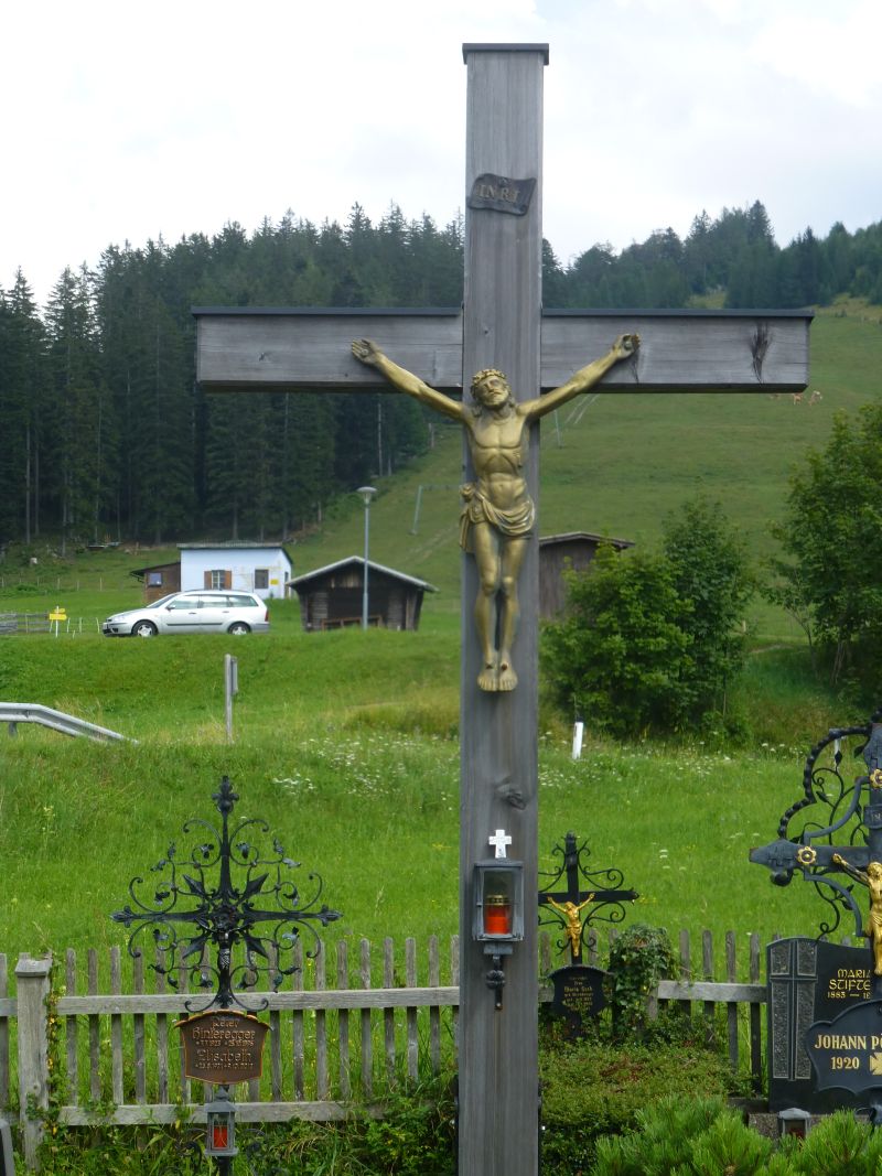 Friedhofskreuz