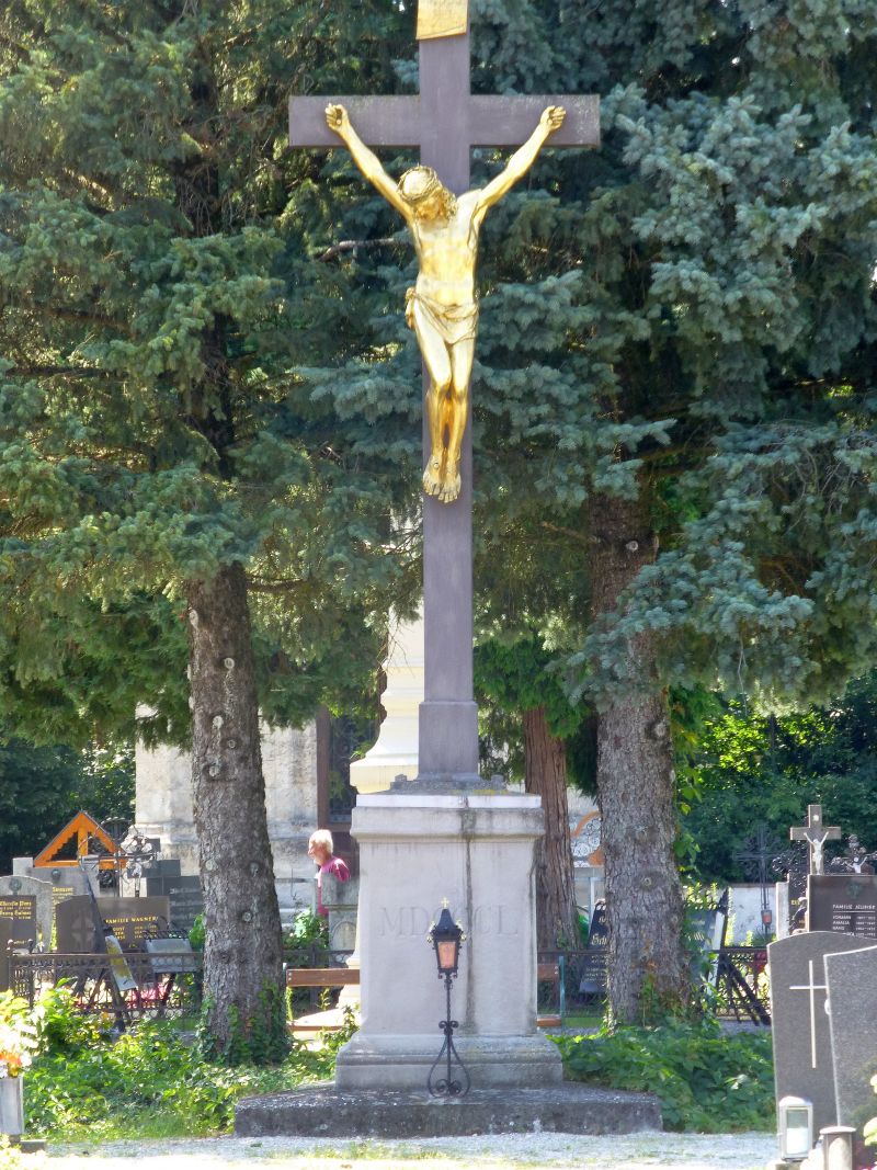 Friedhofskreuz
