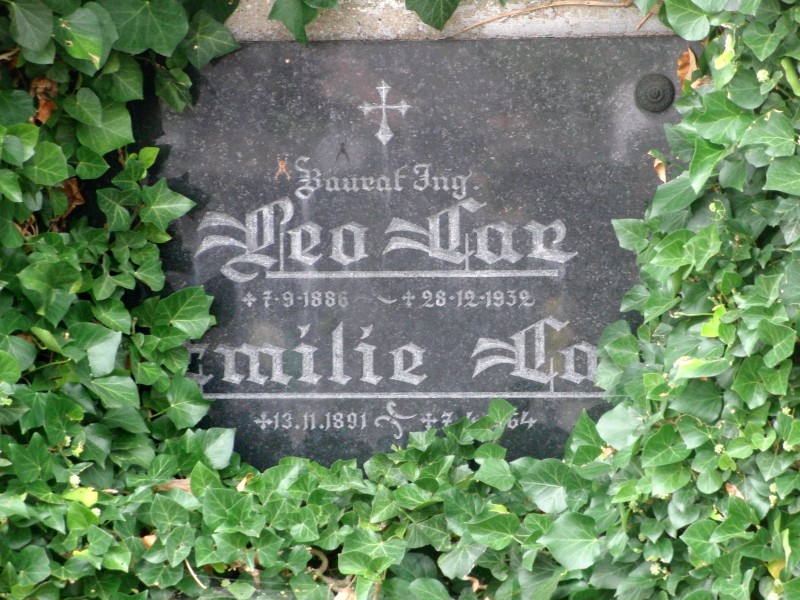 Lar