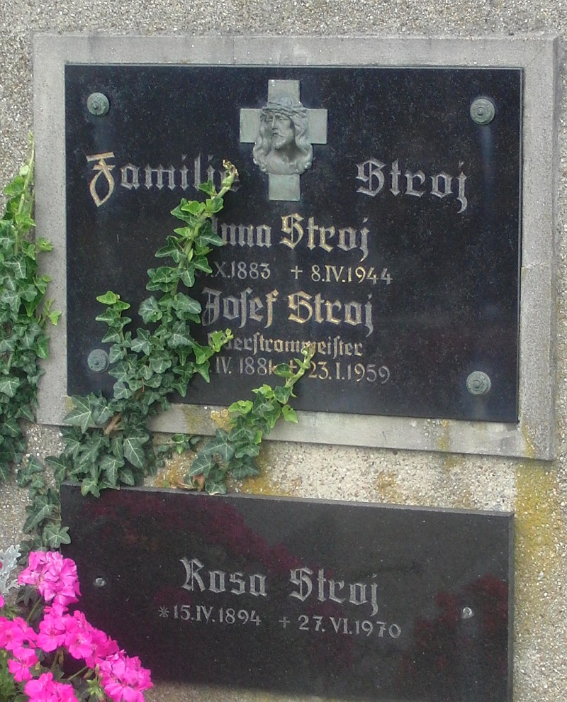 Stroj