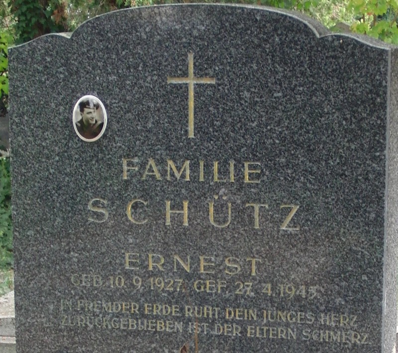 Schütz