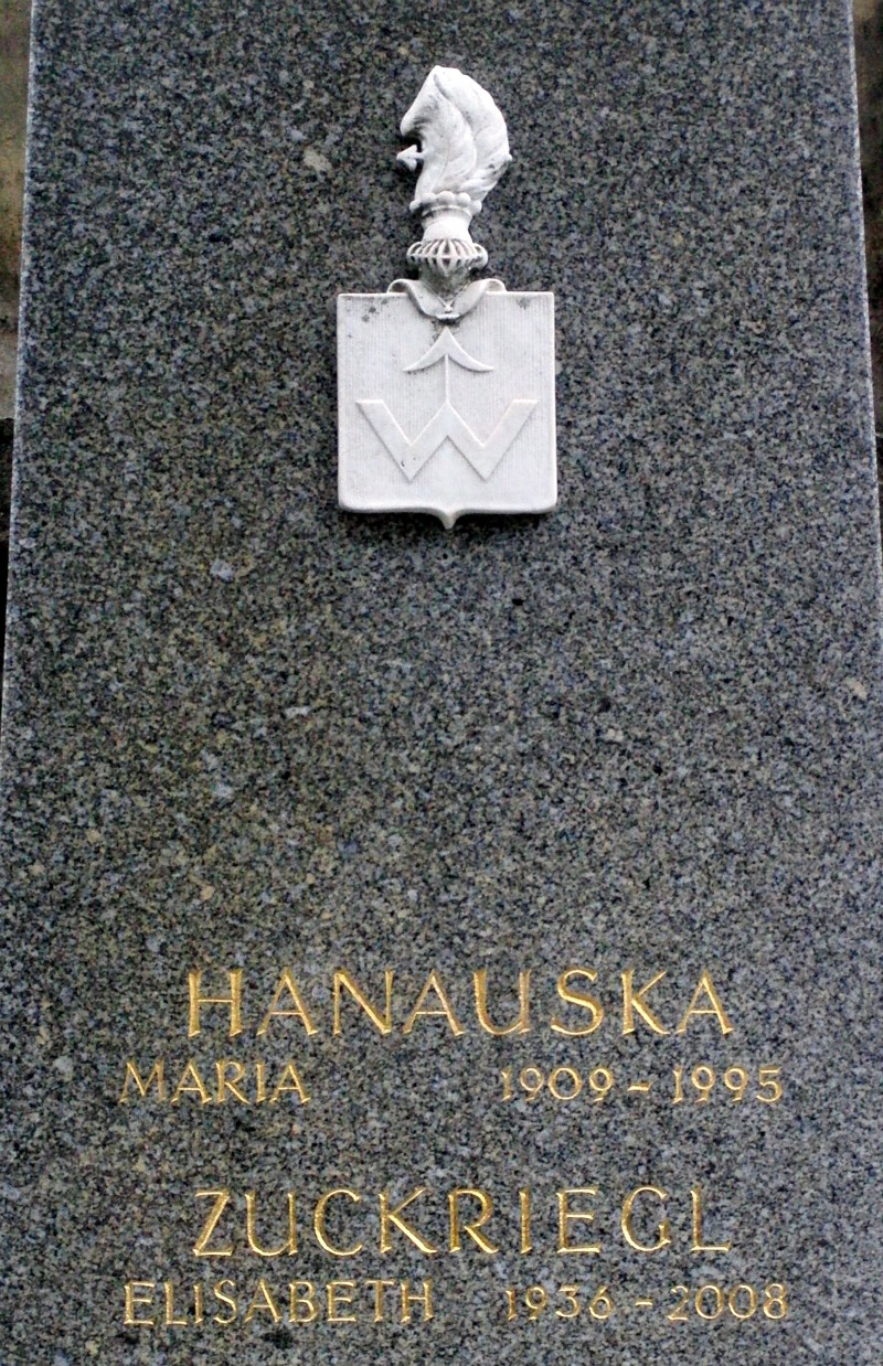 Hanauska; Zuckriegl