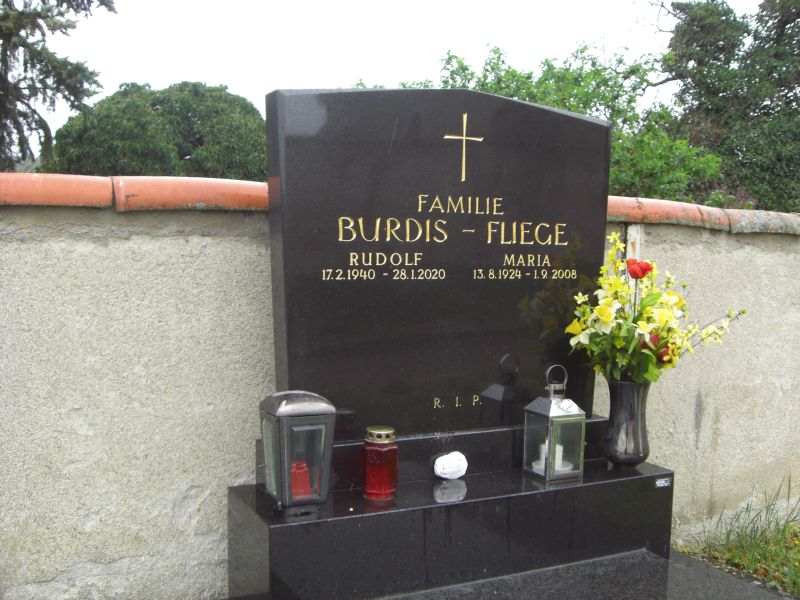 Burdis; Fliege