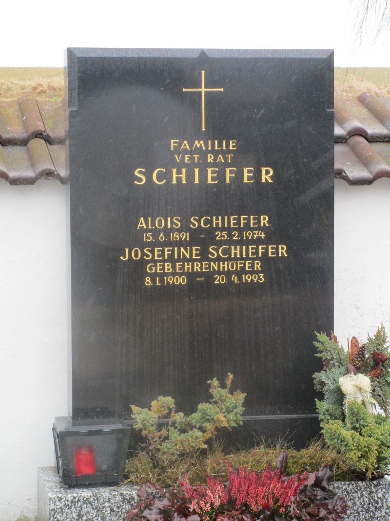 Schiefer; Ehrenhöfer