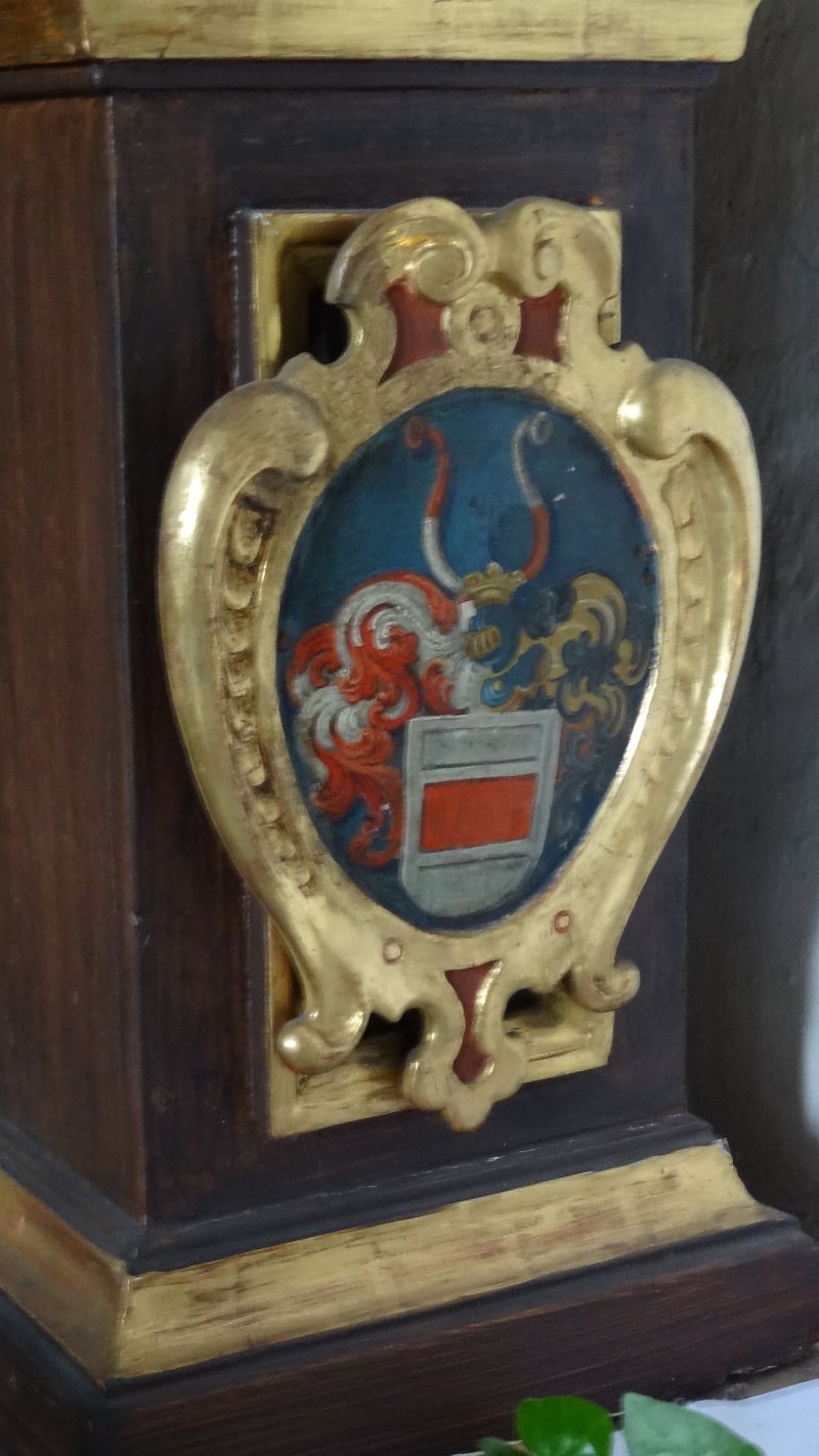 Katholische Kirche Lauffen (Maria im Schatten) - Altar 02; Wappen rechts