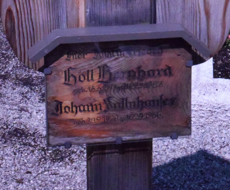 Höll; Follnhanfer