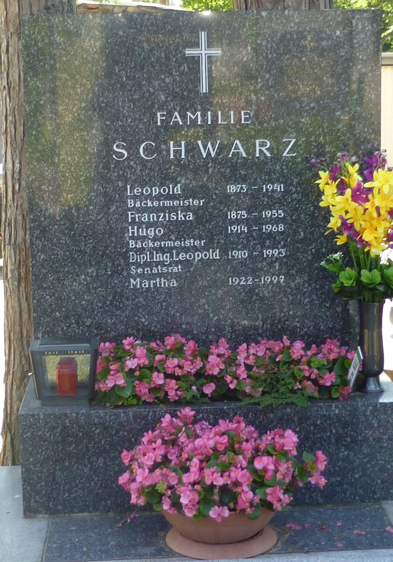Schwarz